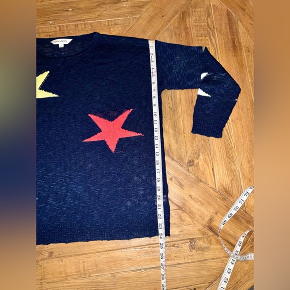 ⭐️Davi & Dani boutique sweater - very lightweight, loose, & comfy - size large - Picture 6 of 10